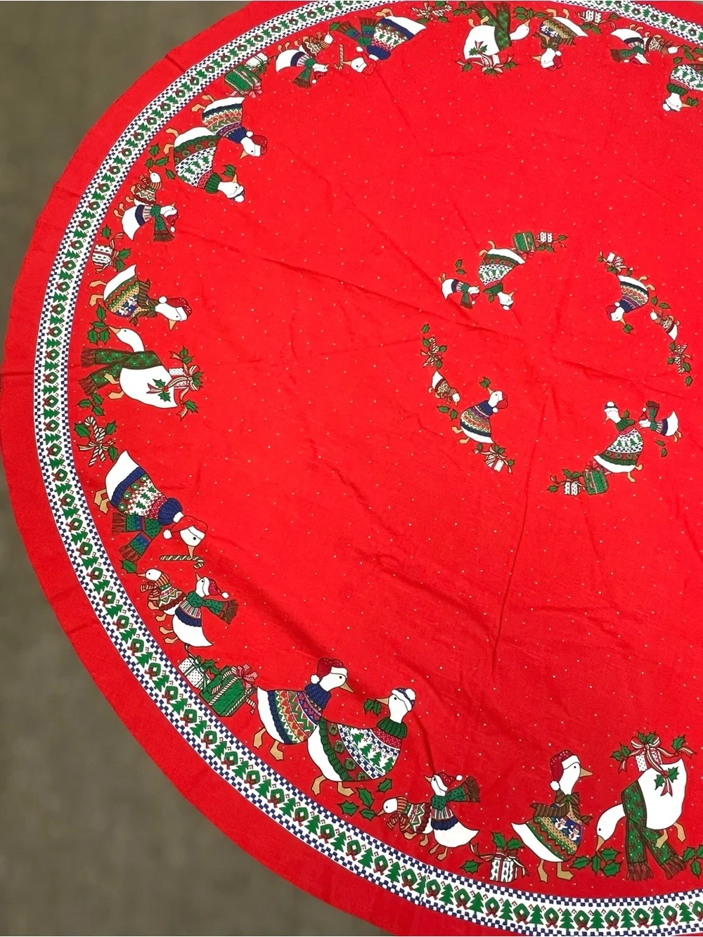 Sunweave Round Festive Country Goose Tablecloth Christmas 68”x68” Cottagecore